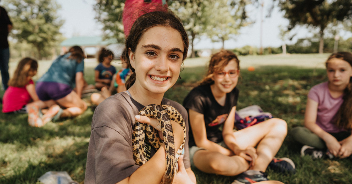 Summer Camp (Grades 6-8): Girls Explore Science